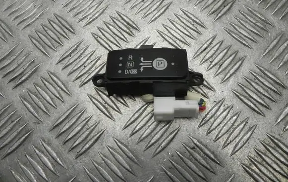 Nissan Leaf I (ZE0) Gear shift selector indicator M1611