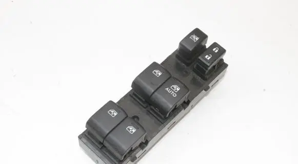 Subaru WRX Electric window control switch 83071VA020