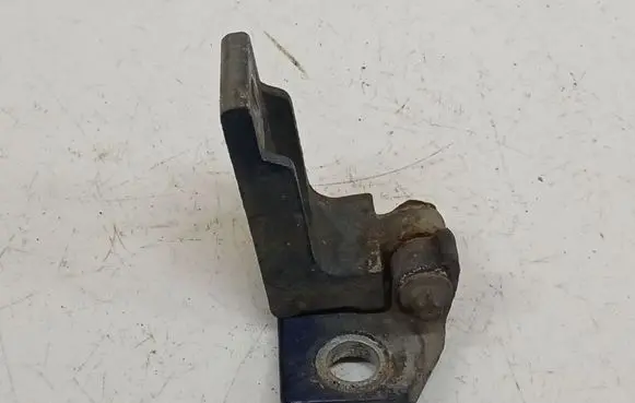 Opel Corsa D Front door upper hinge