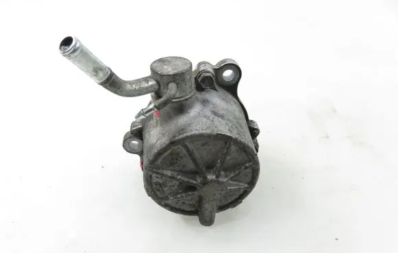 Mazda 5 Vacuum pump X2T58173