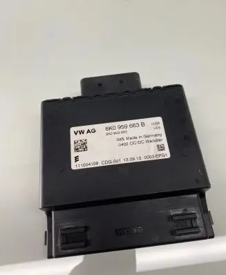 Audi A4 S4 B8 8K Voltage converter/converter module 8K0959663B 111004109 8K0959663