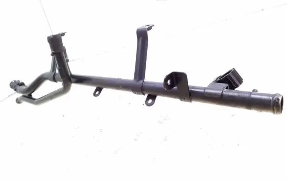 Volkswagen Touareg I Engine coolant pipe/hose 7L6121065C