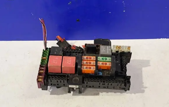 Mercedes-Benz C W205 Fuse module A2059068501