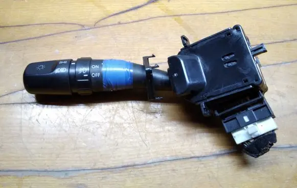 KIA Sportage Indicator stalk 202003393