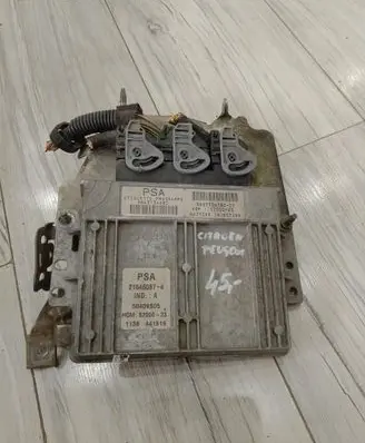 Peugeot 206 Engine control unit/module ECU 9643134680