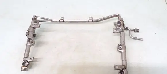 Audi A4 S4 B6 8E 8H Fuel main line pipe 06C133681J 0280160575