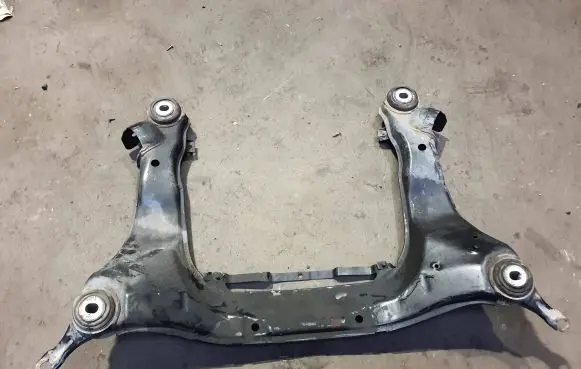 Audi A4 S4 B7 8E 8H Front subframe 8E0399313