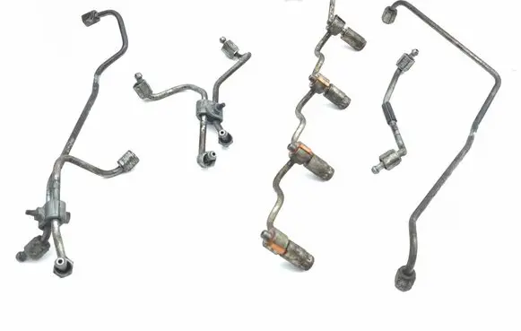 Lexus IS 220D-250-350 Fuel injector supply line/pipe 