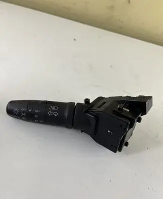Nissan X-Trail T30 Indicator stalk 255408H700