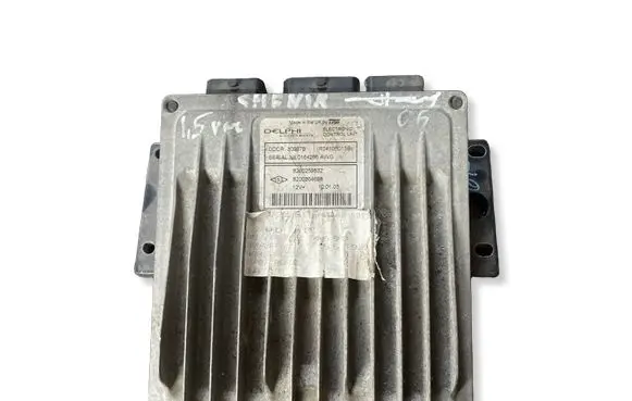 Renault Megane II Engine control unit/module 8200259832