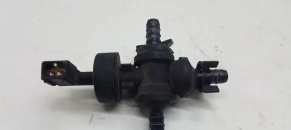 Nissan Qashqai Vacuum valve 