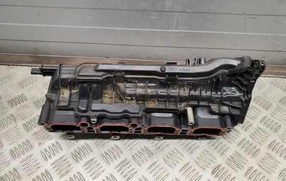 Audi A8 S8 D4 4H Intake manifold 079133109BF