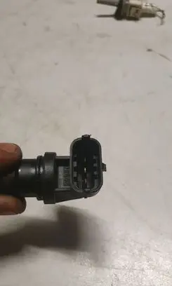 Volvo XC90 Camshaft speed sensor 8631533