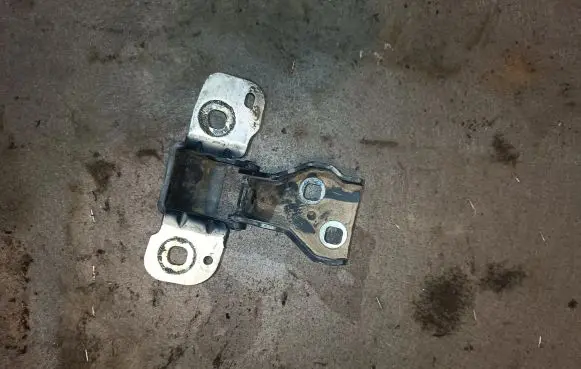 Citroen C5 Tailgate/trunk/boot hinge 9682254980