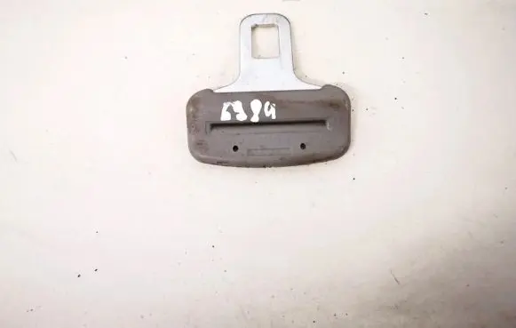 Mazda 626 Middle seatbelt buckle (rear) ab017