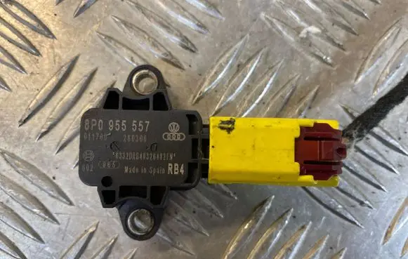 Audi A4 S4 B7 8E 8H Airbag deployment crash/impact sensor 8P0955557 632DRB4036482FN