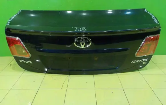 Toyota Avensis T270 Tailgate/trunk/boot lid KOMPLETNA