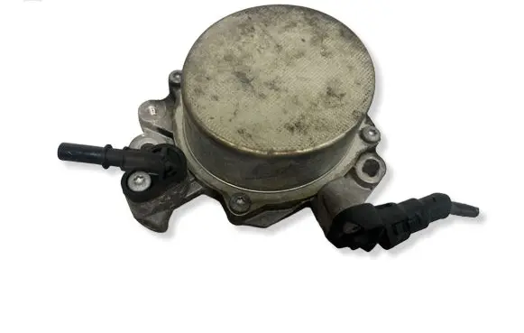 Ford Kuga II Vacuum pump 9674192280