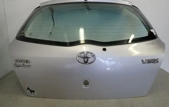 Toyota Yaris Tailgate/trunk/boot lid 