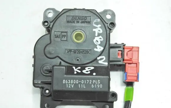 Toyota Urban Cruiser (XP110) Air flap motor/actuator 063800-0172