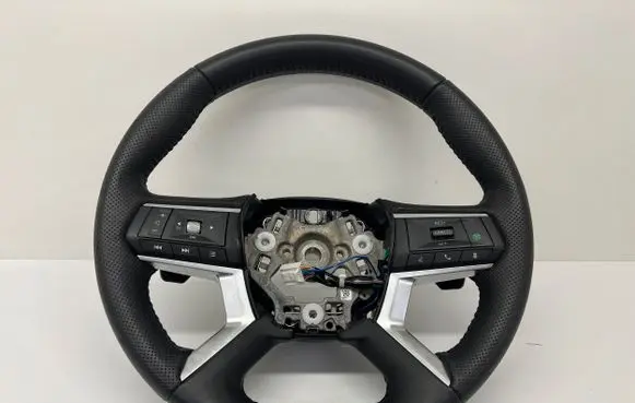 Mitsubishi Outlander IV Steering wheel 647528200A 20210413 A30107