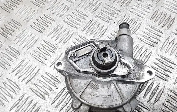 Mercedes-Benz B W245 Vacuum pump