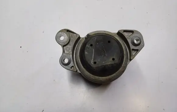 Mercedes-Benz GLC X253 C253 Engine mount bracket A2052407800 3618768