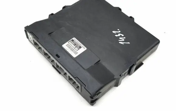 Toyota Prius (XW30) Power management control unit 2830001831 2831831Q 8968147251