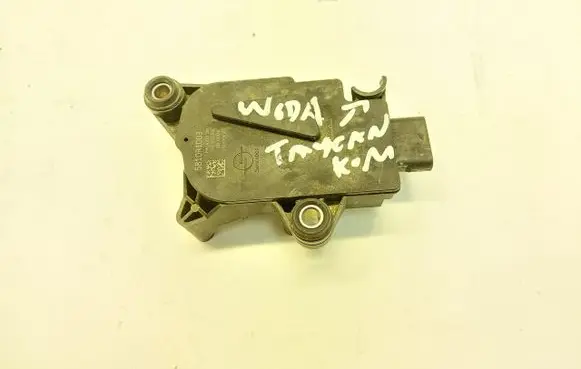 Porsche Taycan 9J1 Coolant heater control valve 9J1963375NJLK01