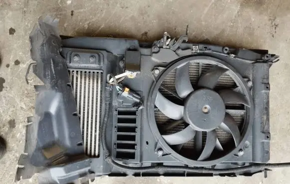 Peugeot 308 Radiator support slam panel 9650318080
