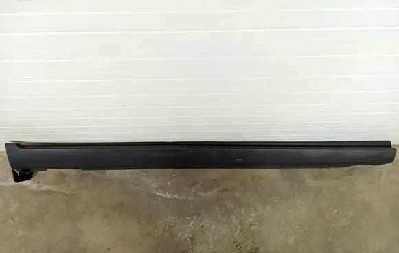 KIA Sorento Front sill trim cover 87752-2P000