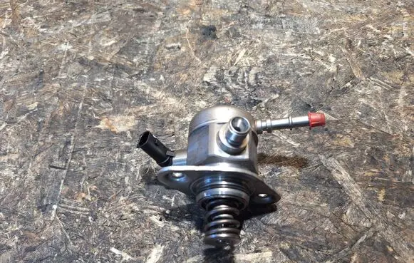 KIA Ceed Fuel injection high pressure pump 35320-2B420