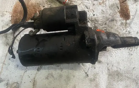 Audi A6 S6 C5 4B Starter motor