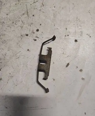 BMW X3 F25 Front brake pad spring 
