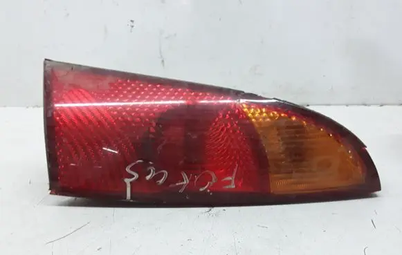 Ford Focus Rear/tail lights 1M5113404
