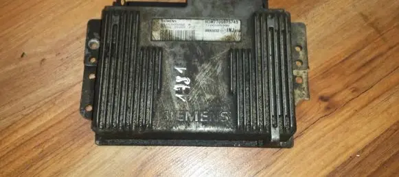 Renault Scenic I Engine control unit/module 7700105980 H0M7700875745