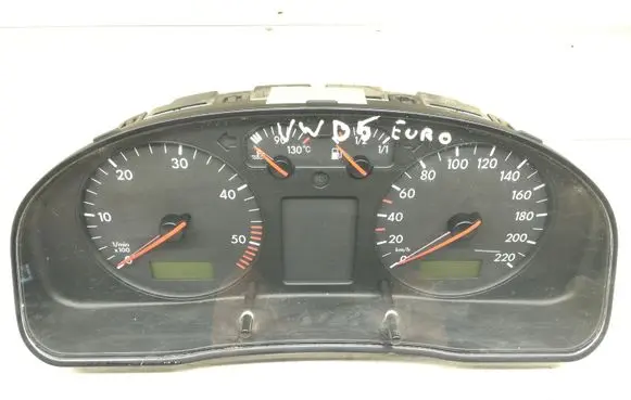Volkswagen PASSAT B5.5 Speedometer (instrument cluster) 3B0919881N