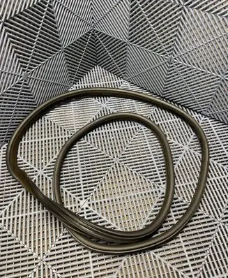 BMW 7 G70 Front door rubber seal 5A36924