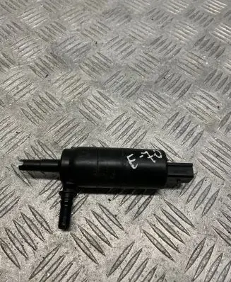 Windshield washer spray nozzle