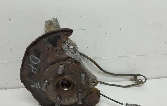 Toyota Prius (XW20) Front wheel hub 