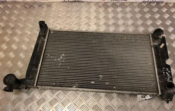 Toyota Avensis T250 Coolant radiator 4221725963