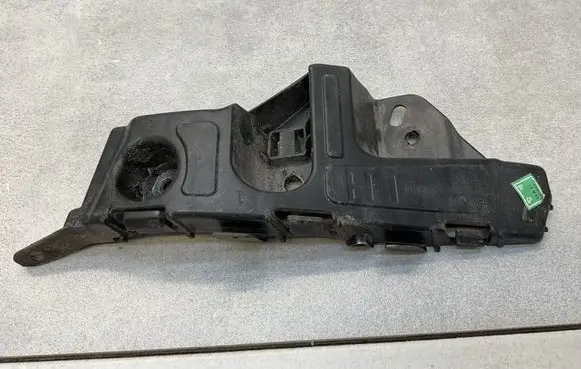 Opel Mokka Front bumper mounting bracket 95245366