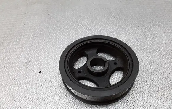 Toyota Avensis T250 Crankshaft pulley 134080R011
