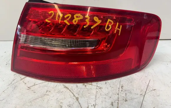 Audi A4 S4 B8 8K Rear/tail lights 8K9945096D 130615B