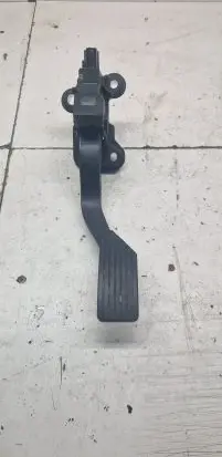 Mitsubishi Outlander Accelerator throttle pedal 1600A115 15515277219