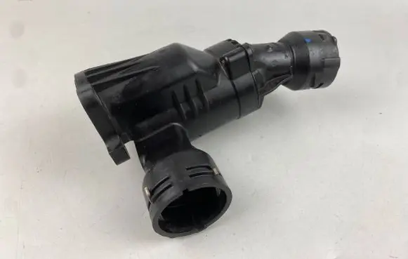 Thermostat/thermostat housing