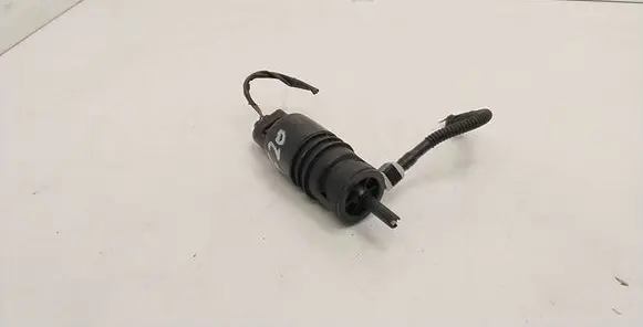 BMW 1 F20 F21 Windscreen/windshield washer pump 7302588 3437376 13264011