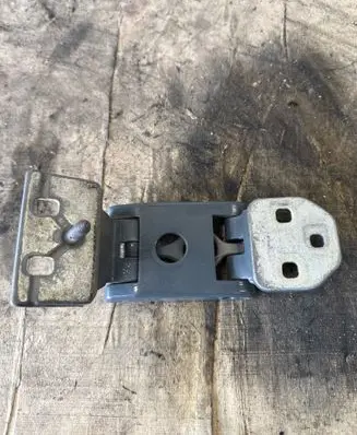 Renault Master III Rear door upper hinge 844009783R