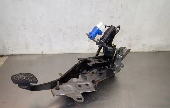 Ford Fiesta Brake pedal 