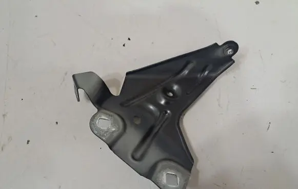 BMW X2 F39 Fender mounting bracket 7431005 7956473